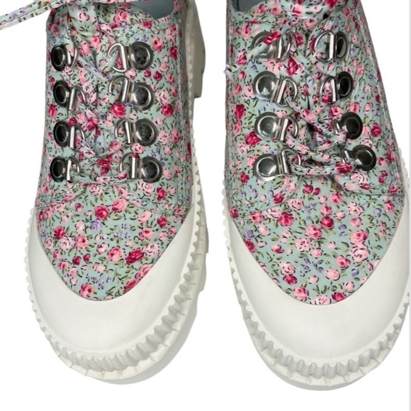 Jeffrey Campbell B2School Blue
Floral Fabric Platform Lace
Up Lug Sole Size 8 - Picture 6 of 11